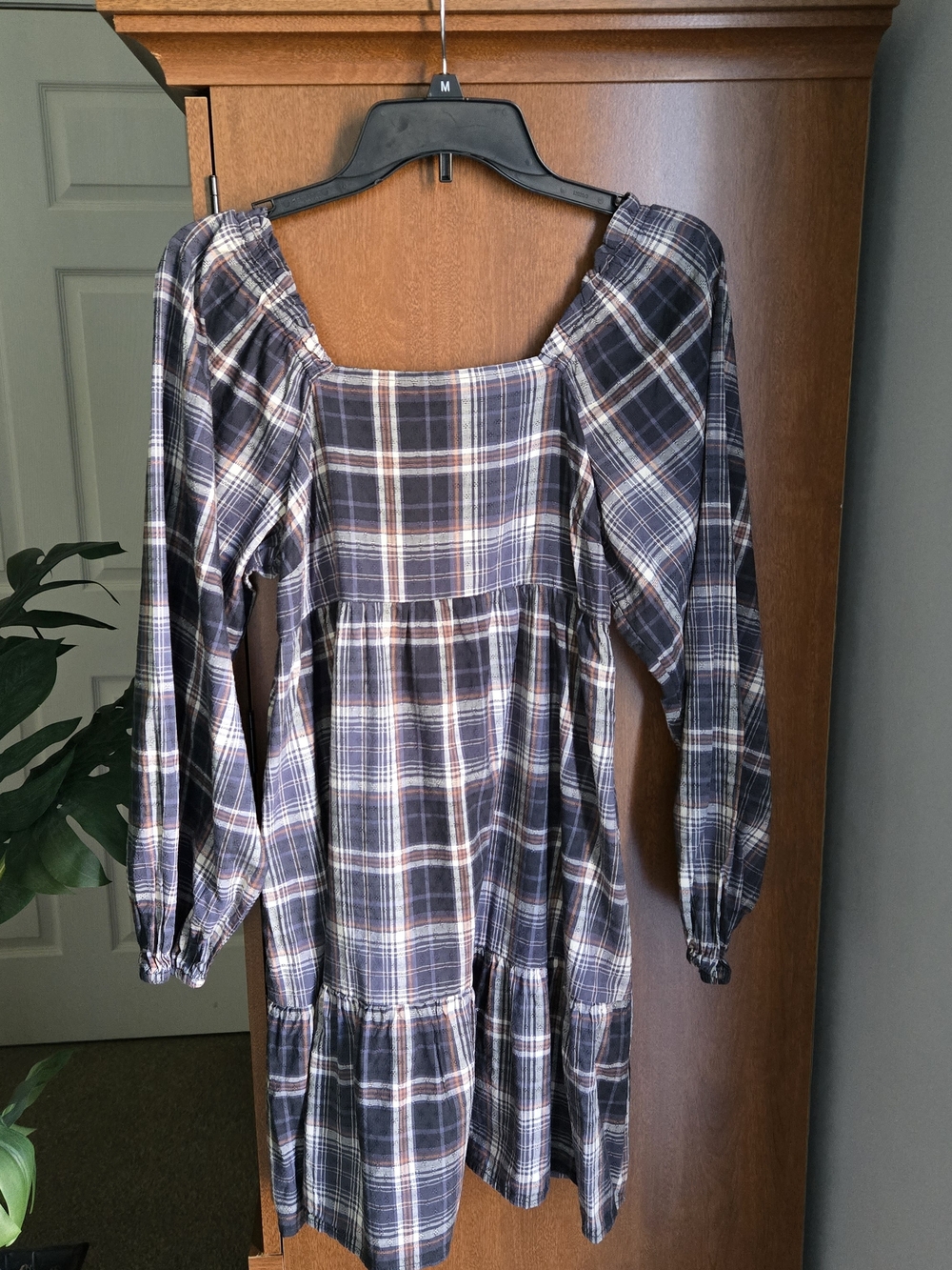 Universal Thread Navy Plaid Long Sleeve Tiered Dress